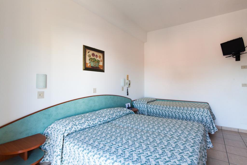Hotel Gabry Cervia Chambre photo